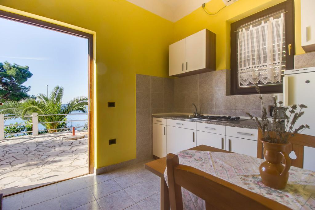 Apartments Villa Julija มาลีโลชินจ์ ห้อง รูปภาพ